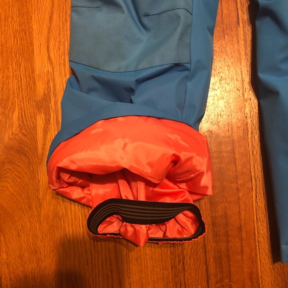 Lands’ End Snow/Ski Suit. - Picture 5 of 6